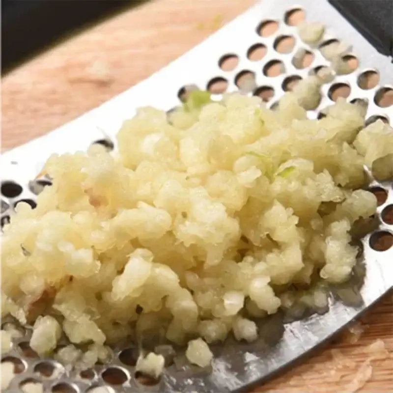 3-in-1 Garlic Press Grinder Peeler Set