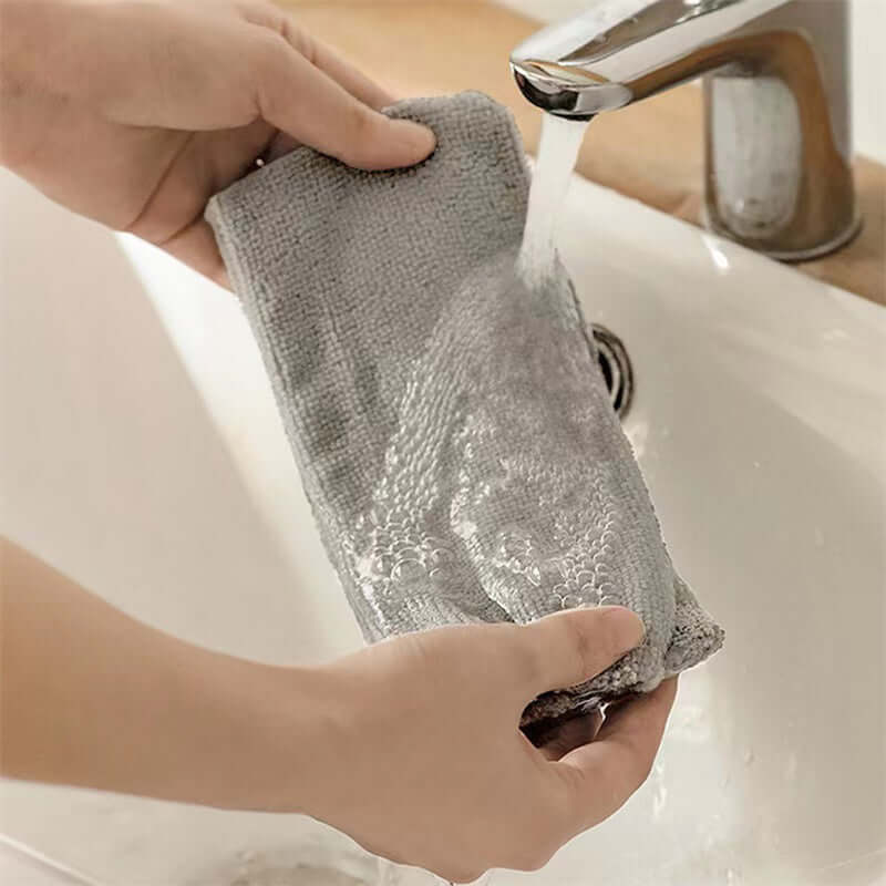 Retractable Bed Bottom Dust Cleaning Tool