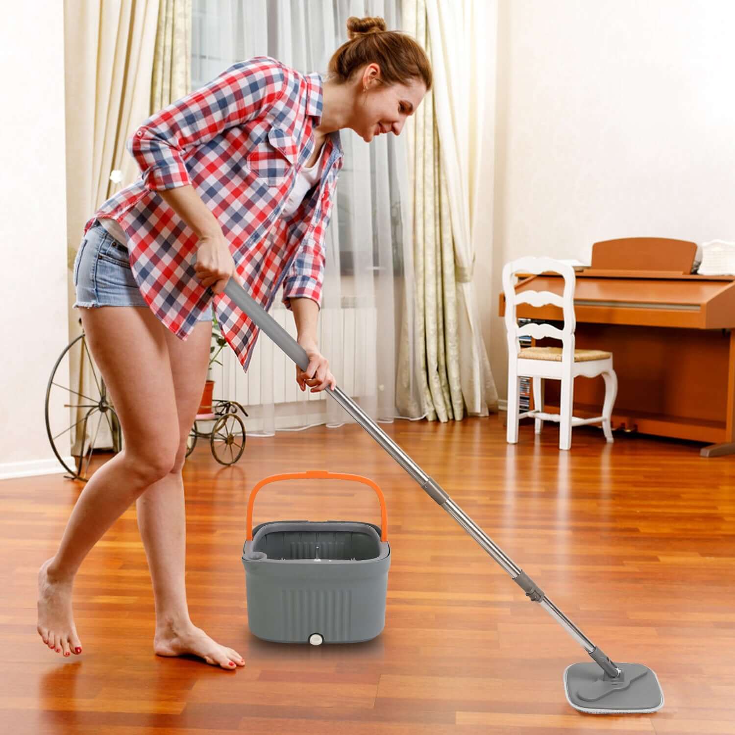 Spin Mop &amp; Bucket System with Microfiber Pads